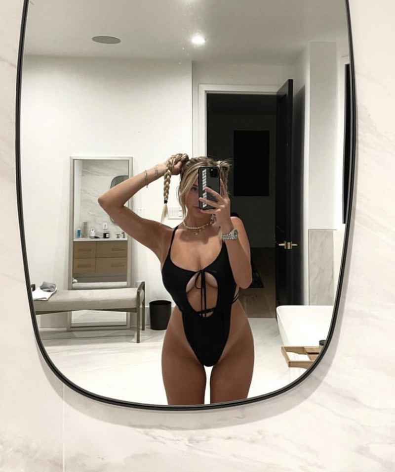 Caitlyn - outcall available