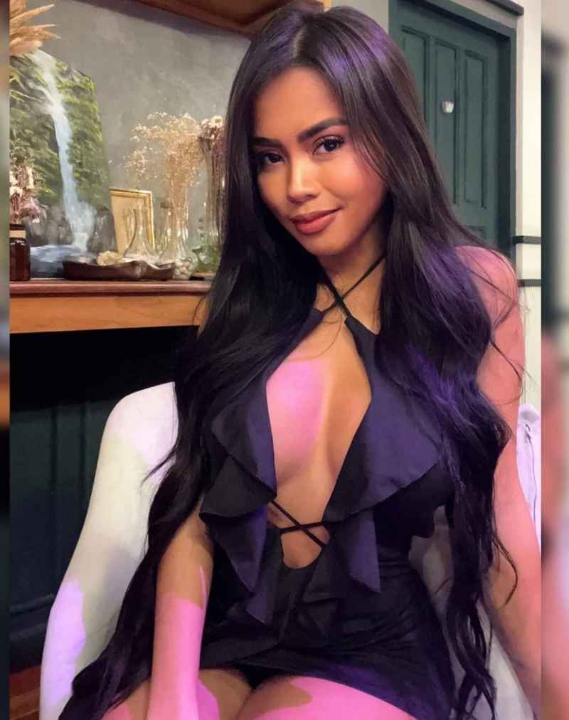 Cindy - brunette