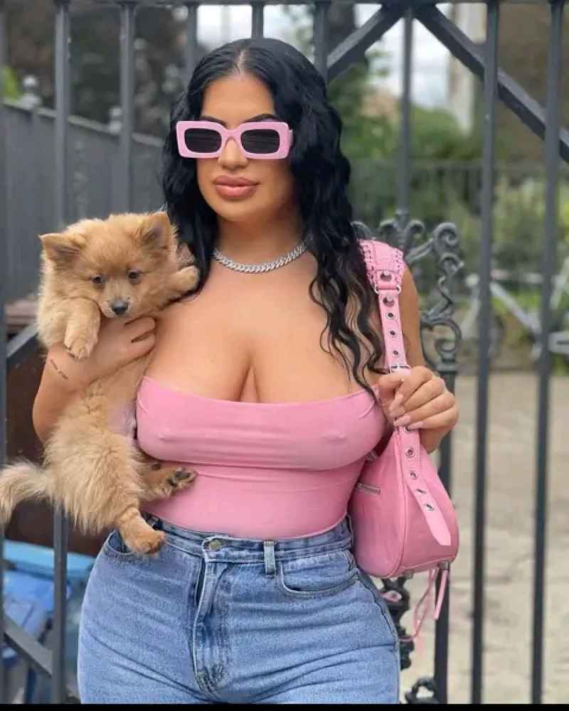 Mia - independent companion