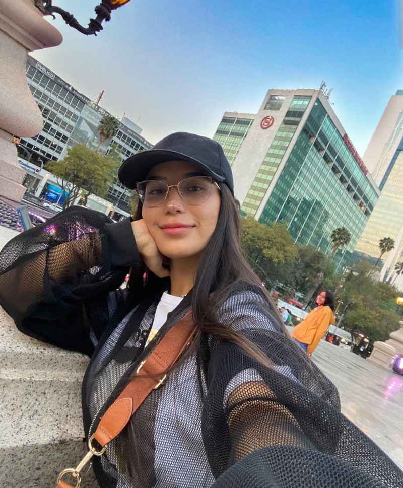Sandra - outcall available