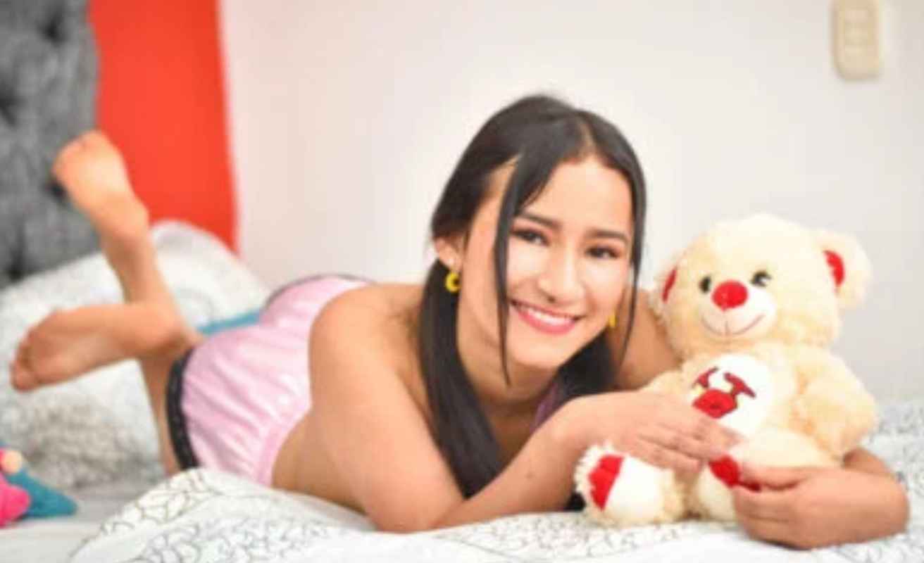 Emma - incall tonight