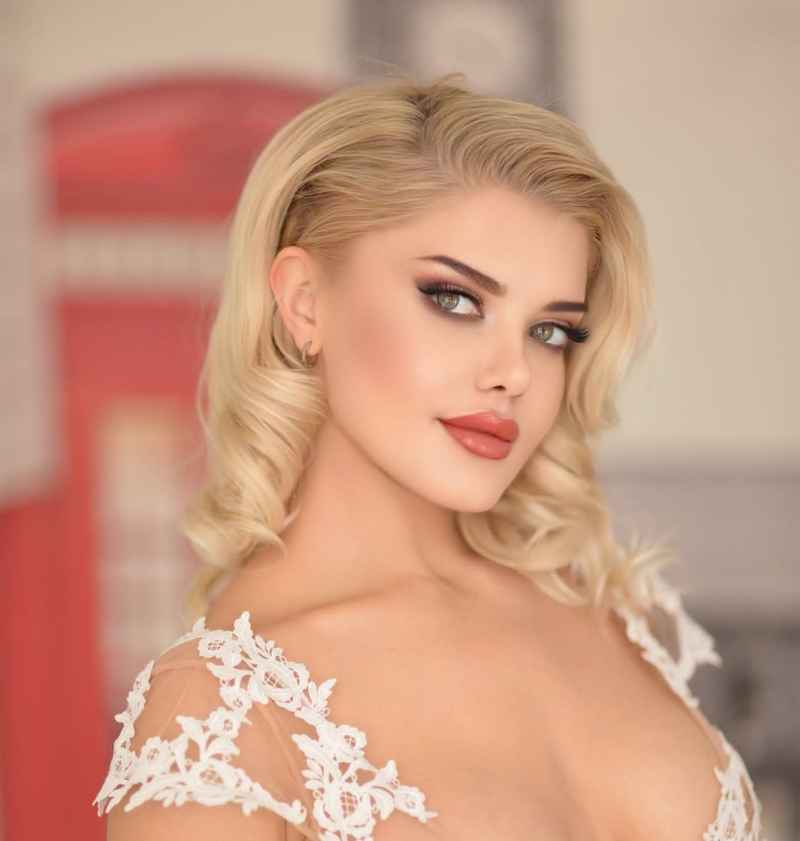Mila - open minded