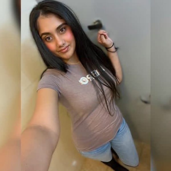 Romane - brunette
