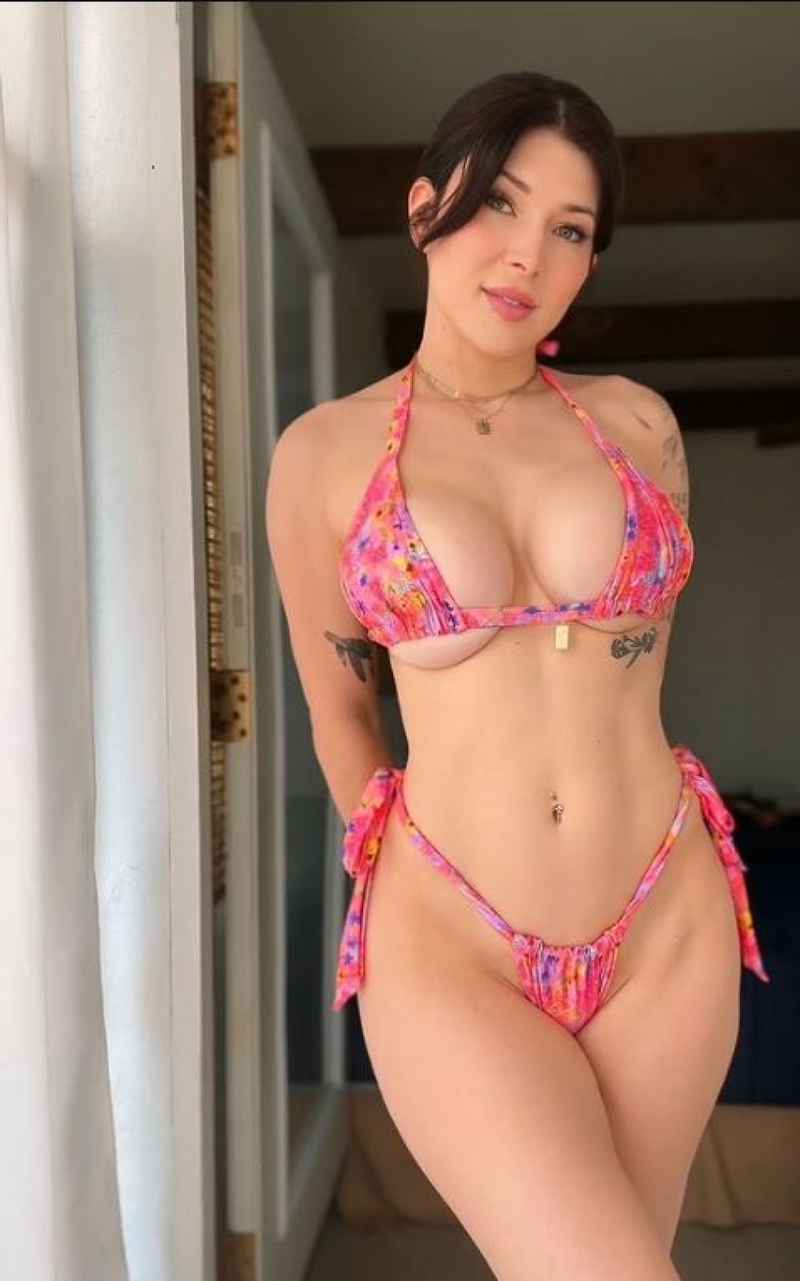 Clemence - brunette