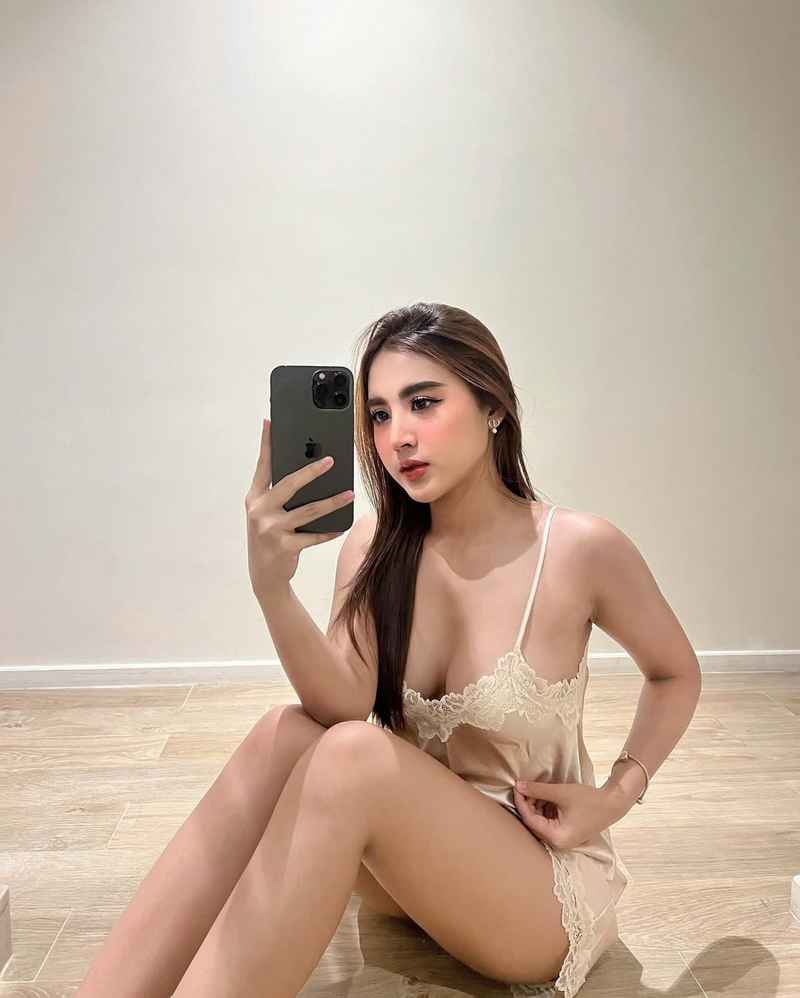 Anna - outcall available
