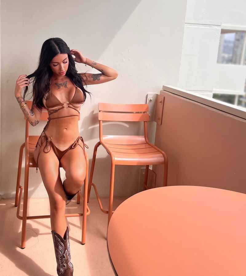 Zoe - discreet meetings