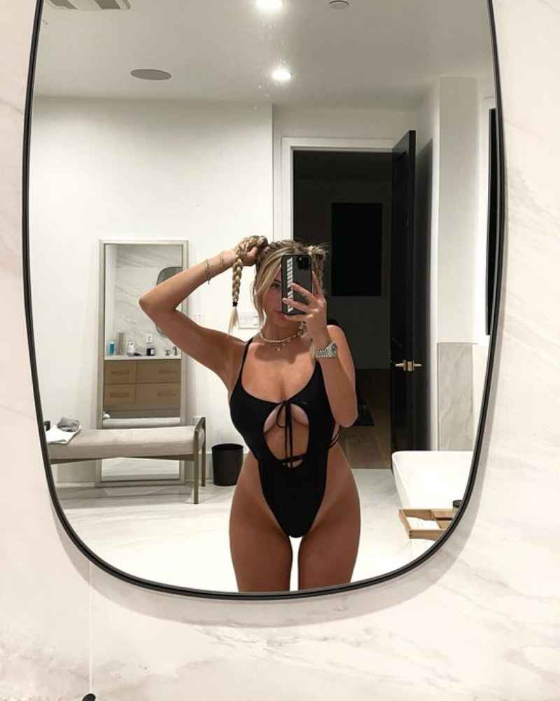 Suzanne - available now