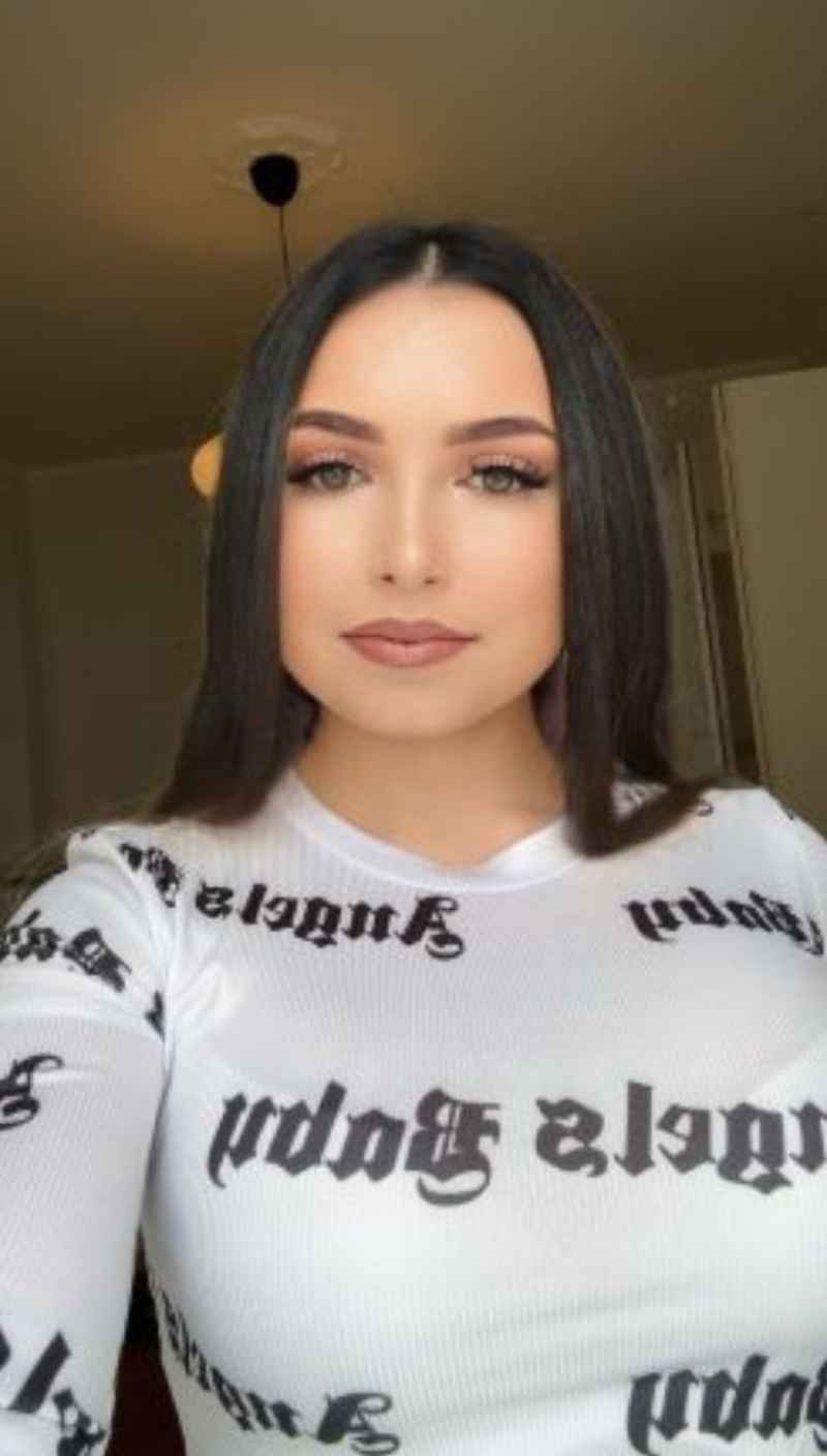 Francine - brunette