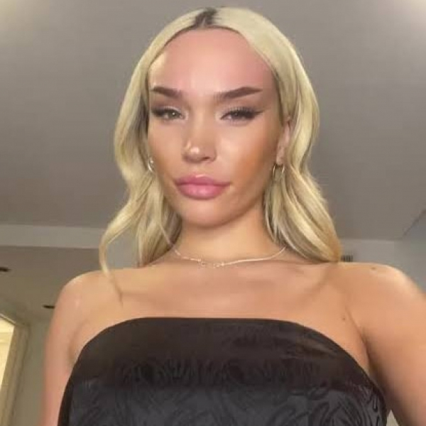 Antoinette - open minded