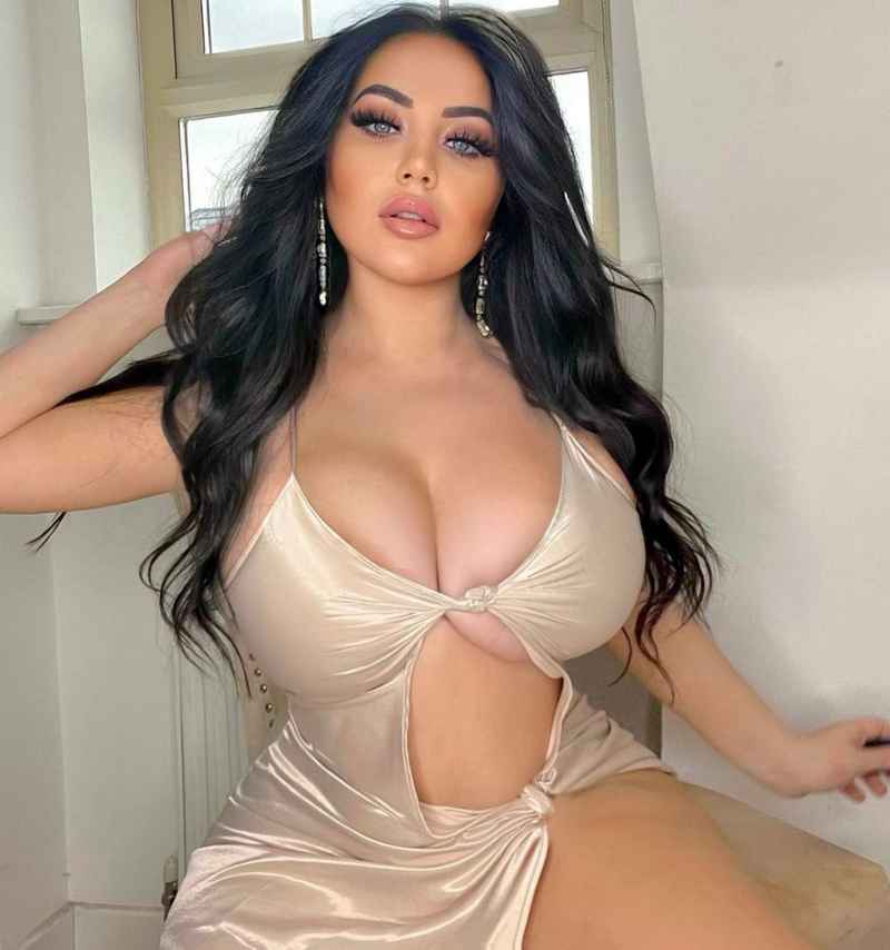 Fleur - outcall available