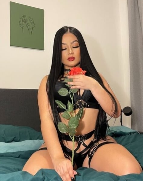 Bernadette - incall tonight