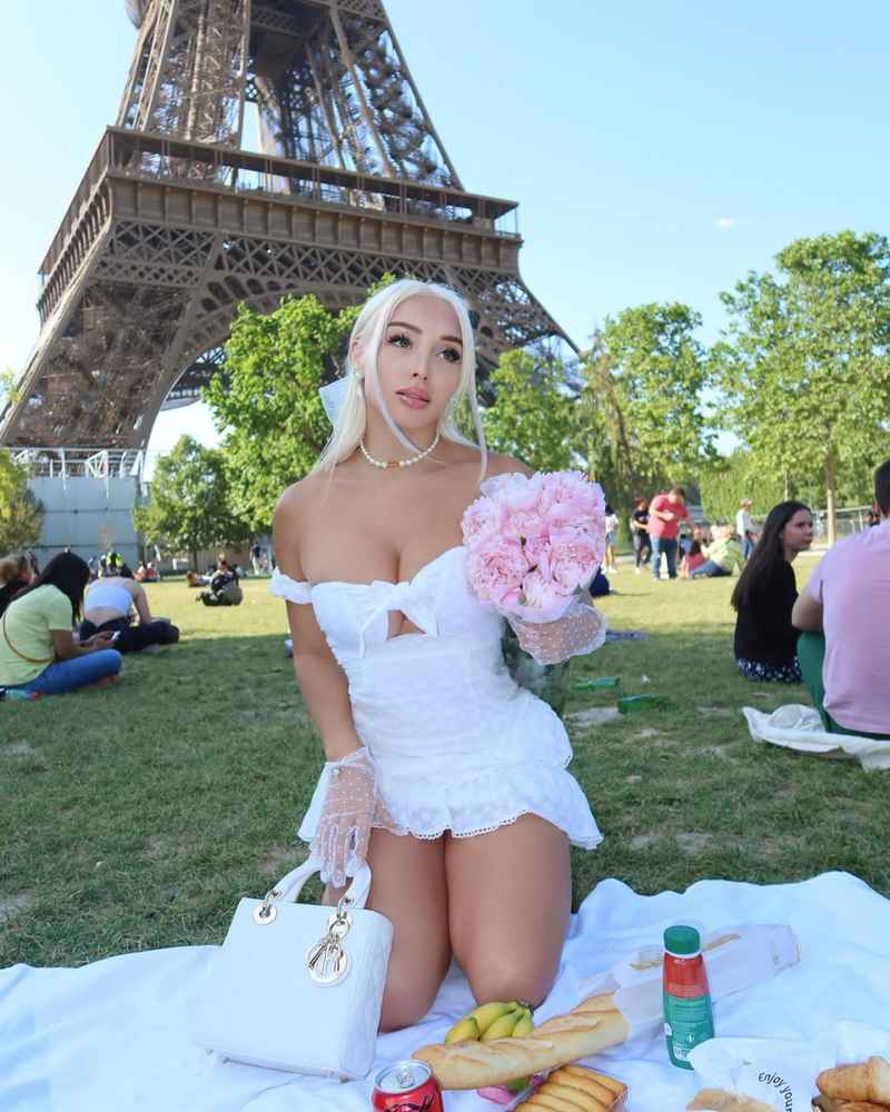 Corinne - high class