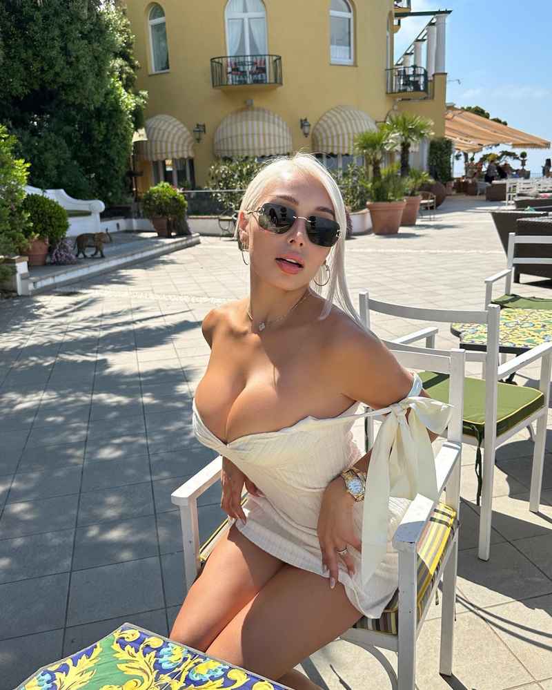 Bella - short stay