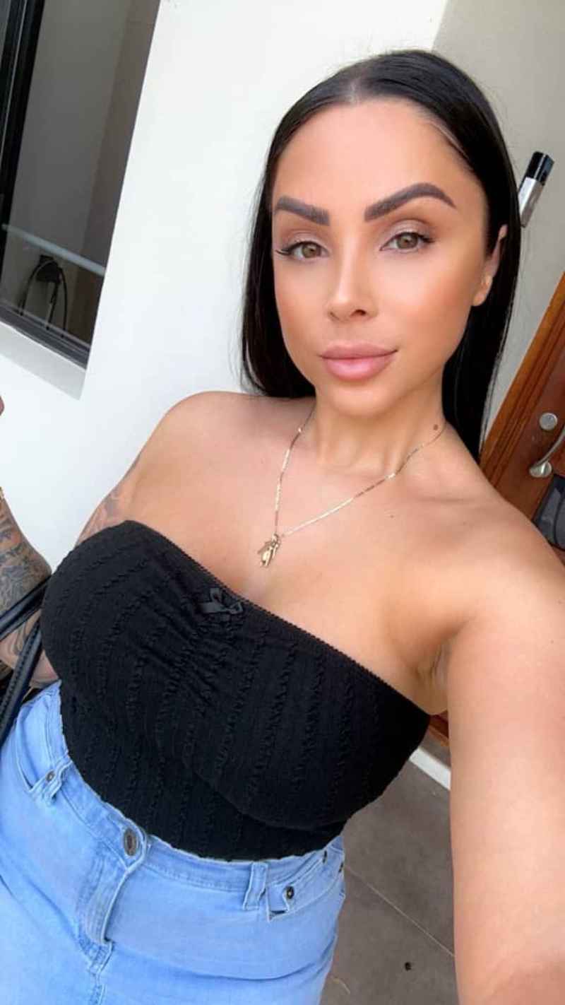 Michelle - curvy