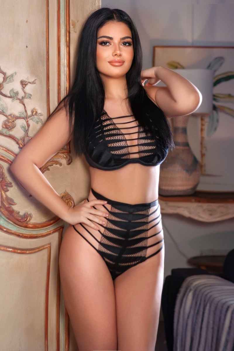Cindy - independent companion