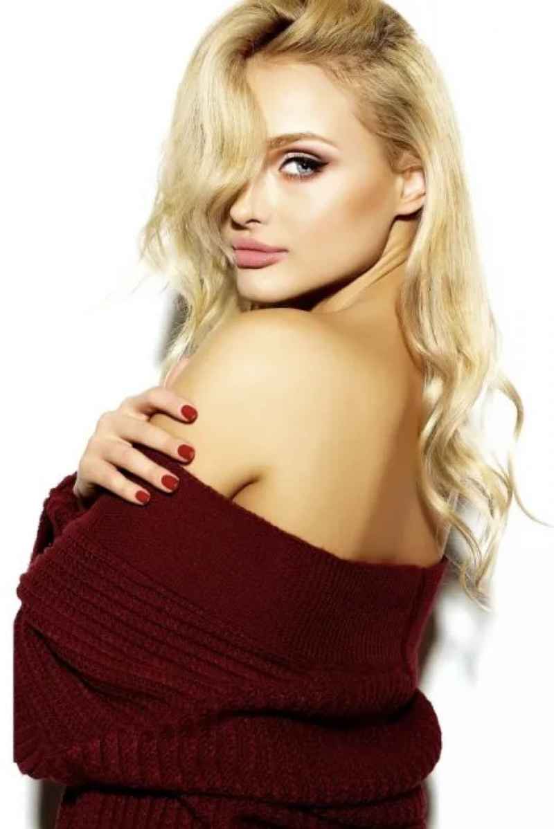 Leanne - independent companion