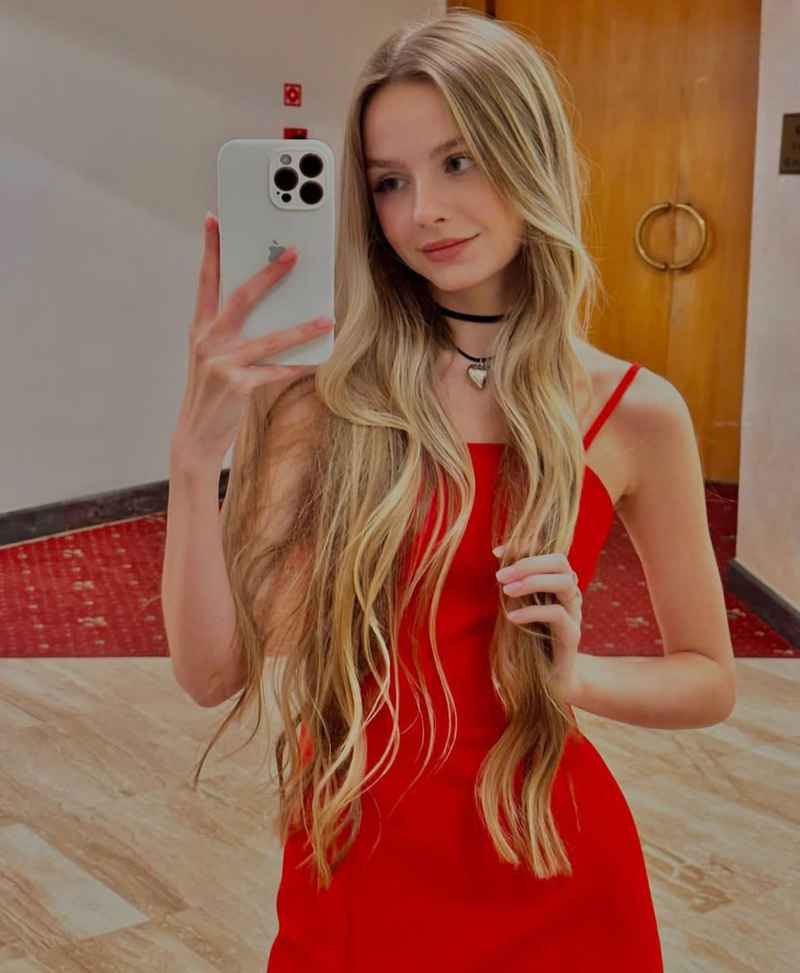 Lorraine - curvy