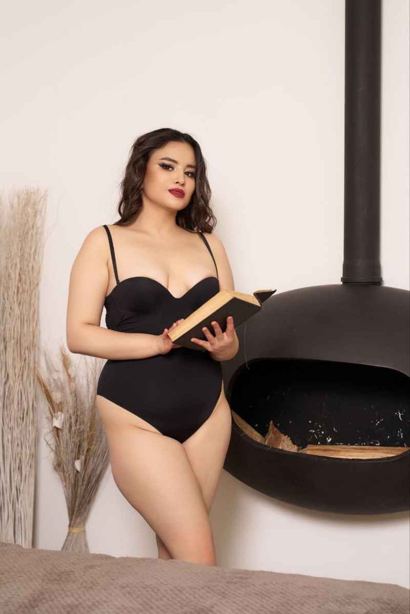 Isabelle - outcall available