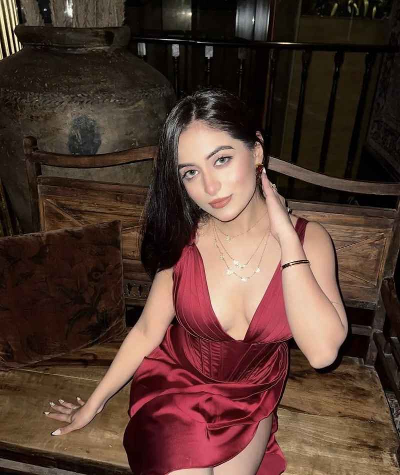 Nina - petite