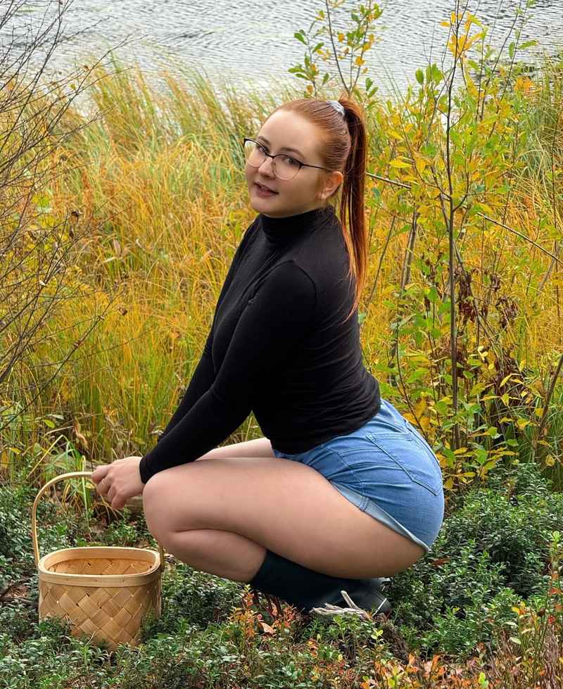 Mia - new in town