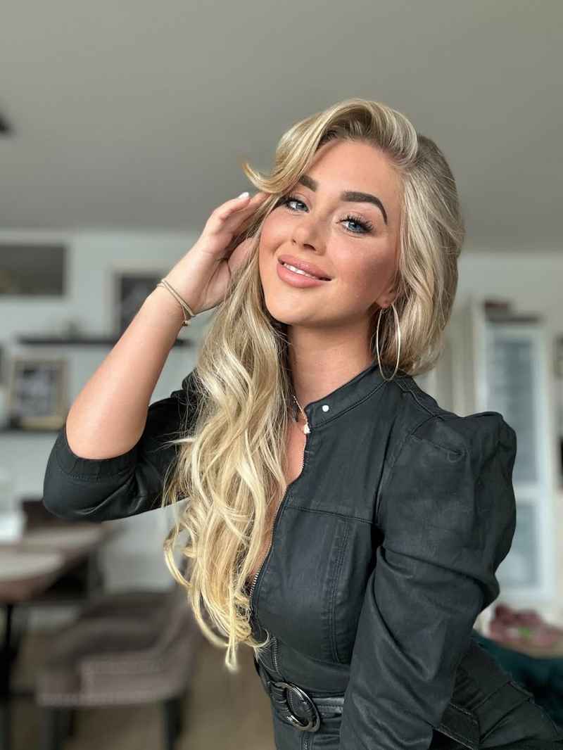 Colette - curvy