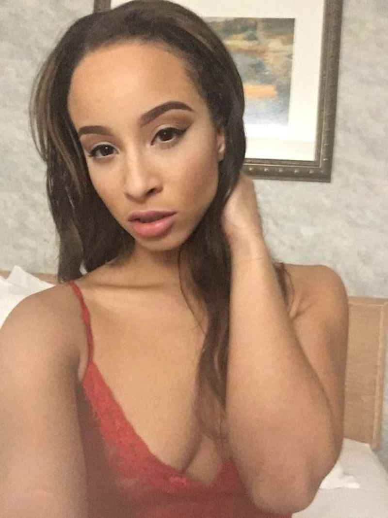 Melissa - curvy