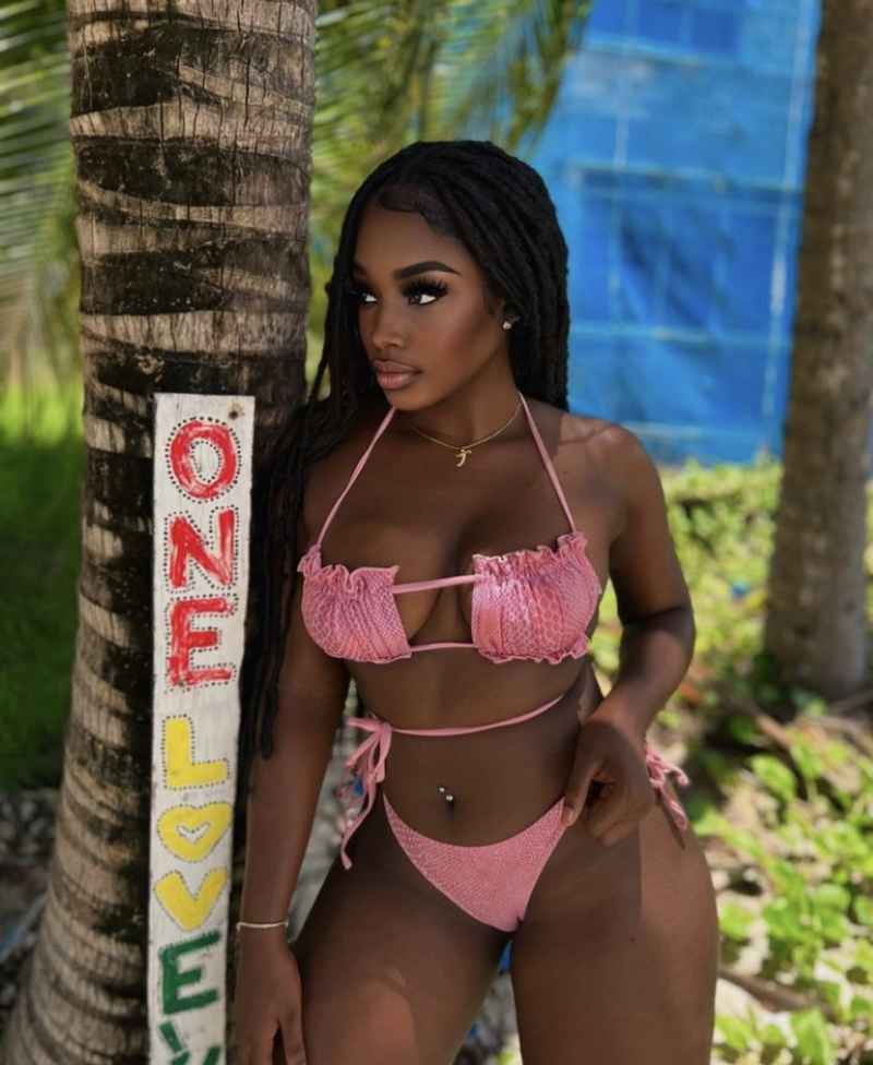 Hannah - petite