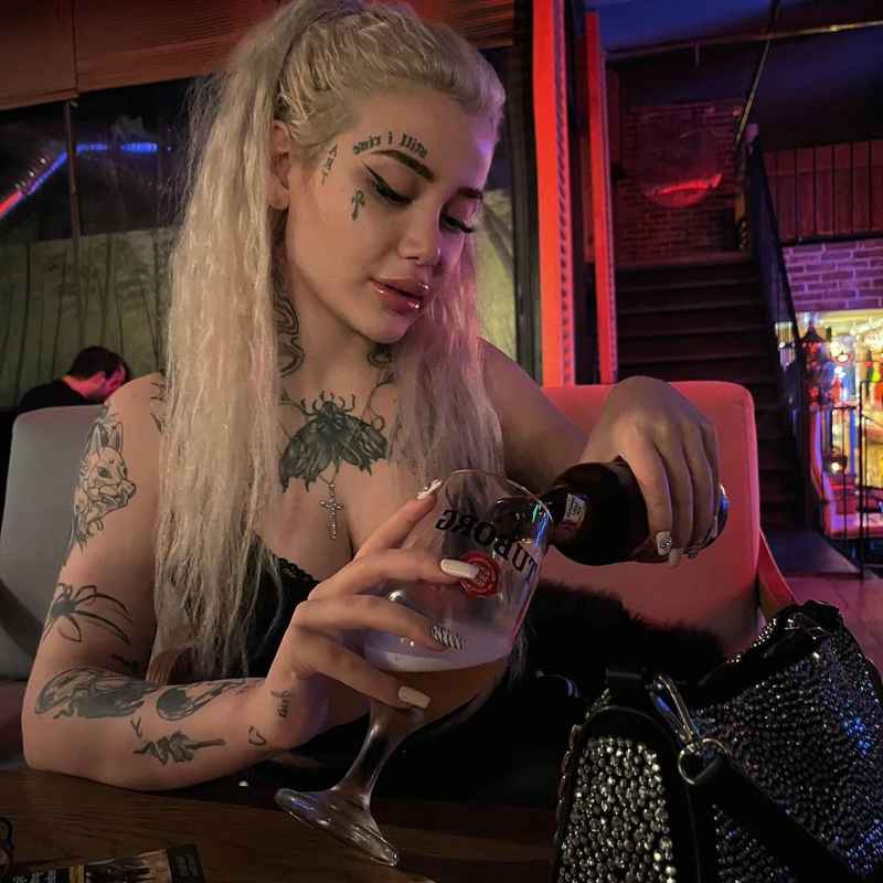 Erin - open minded