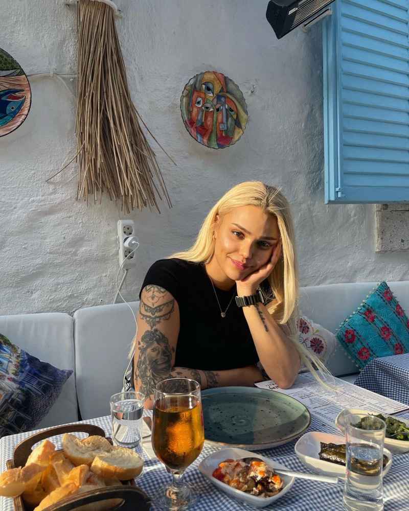 Holly - high class