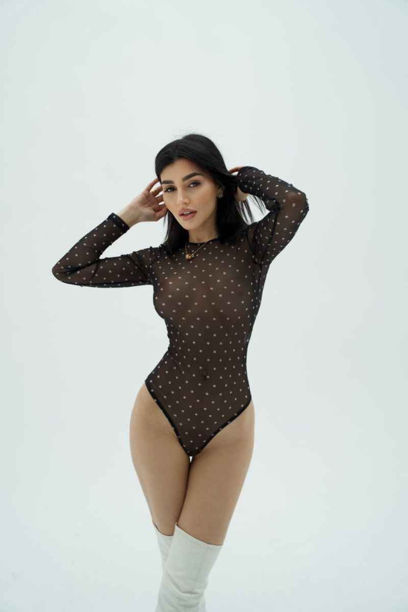 Jennifer - petite