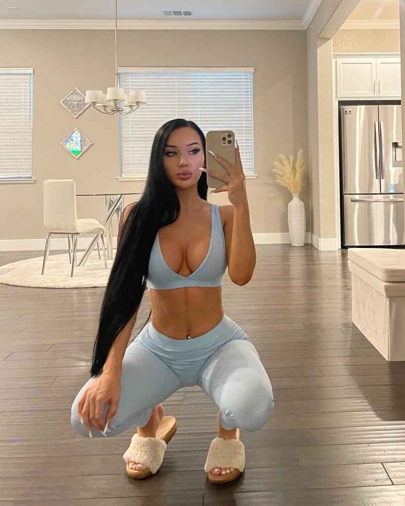 Maureen - curvy
