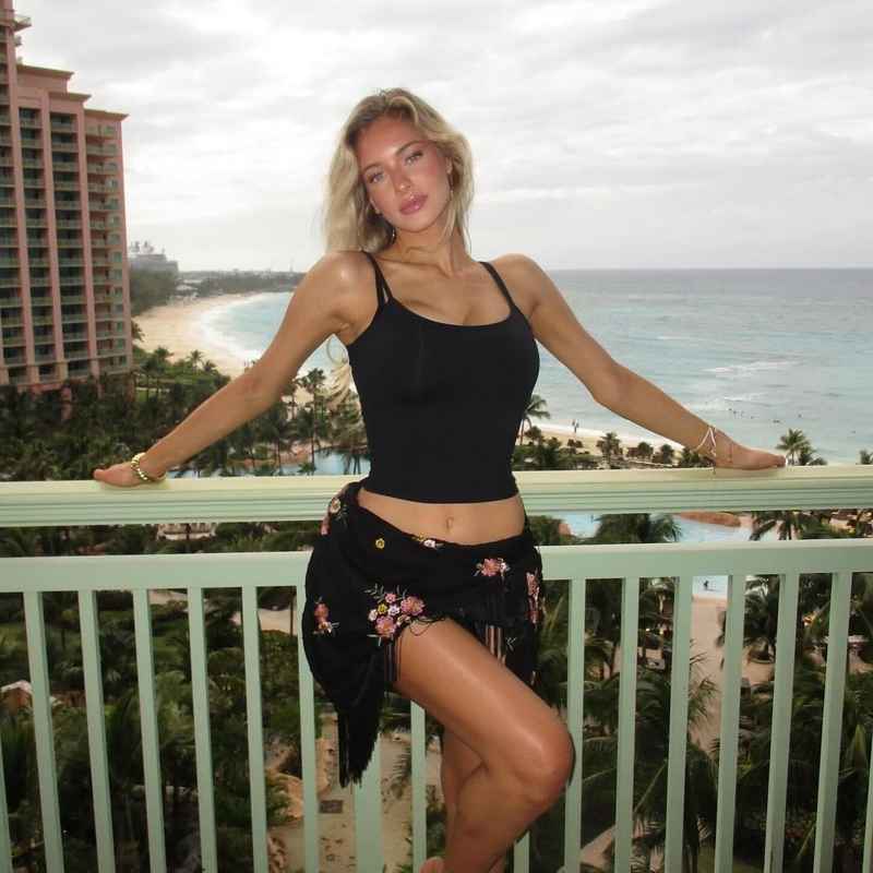 Pamela - short stay