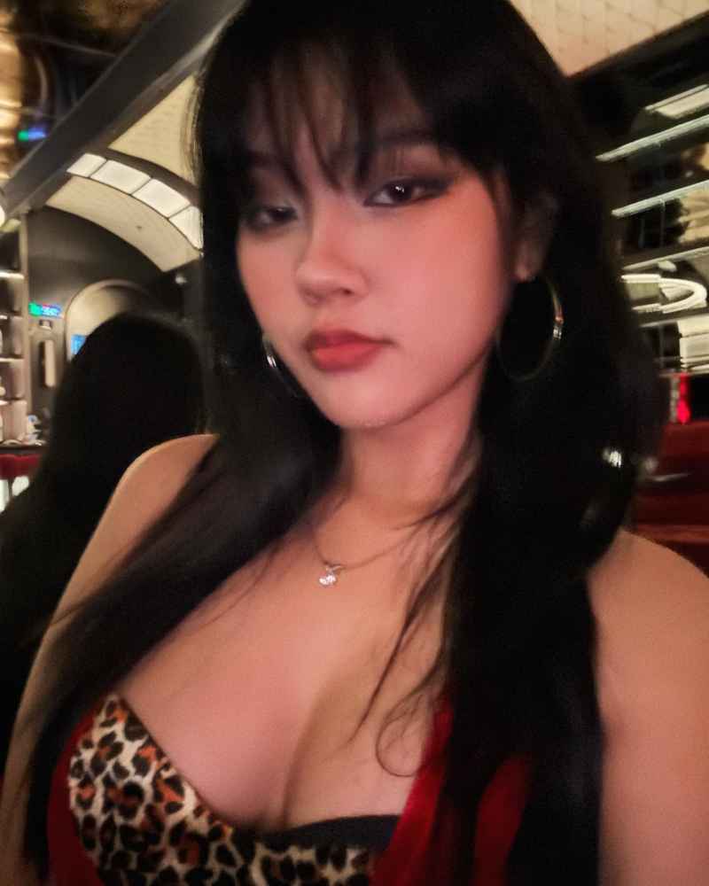 Claire - GFE