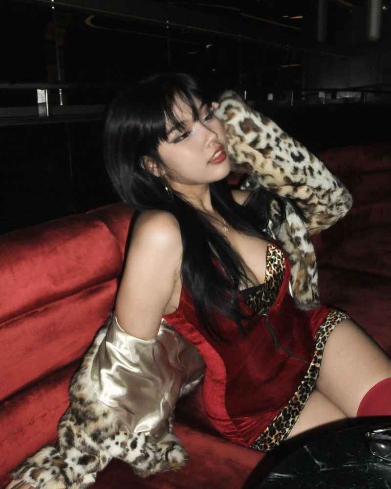 Bernadette - touring