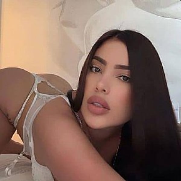 Janine - outcall available