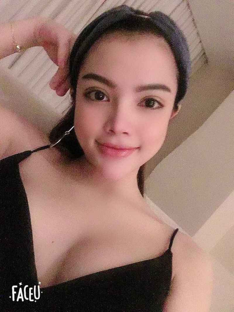 Deborah - party girl