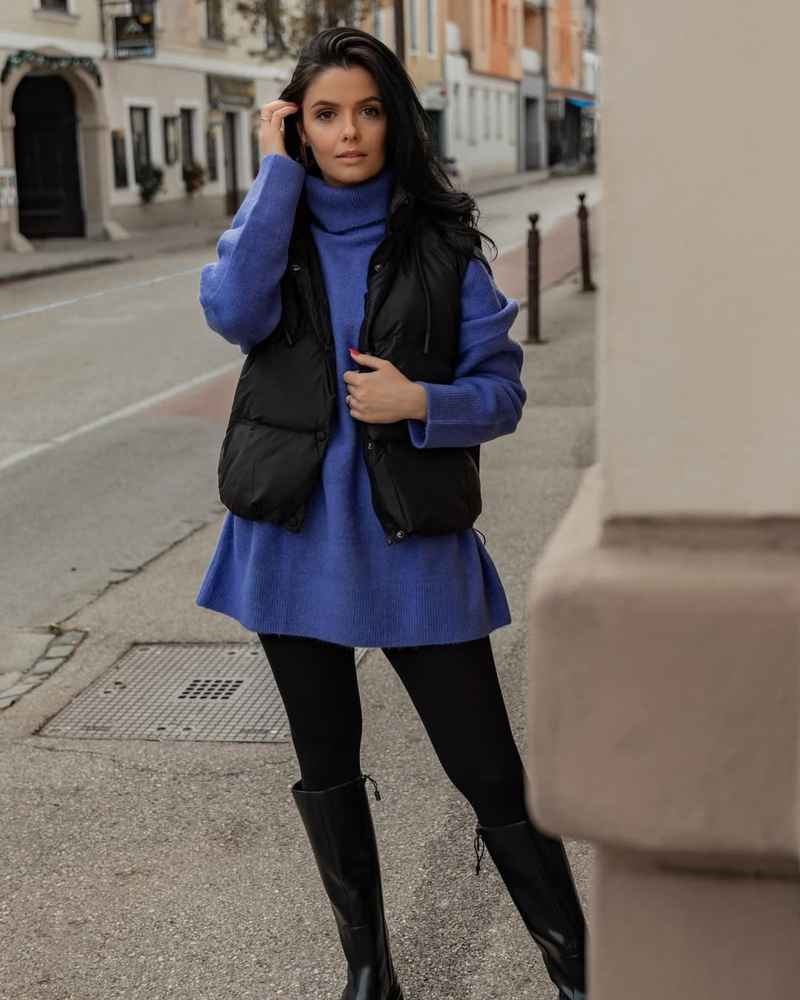Sophia - brunette