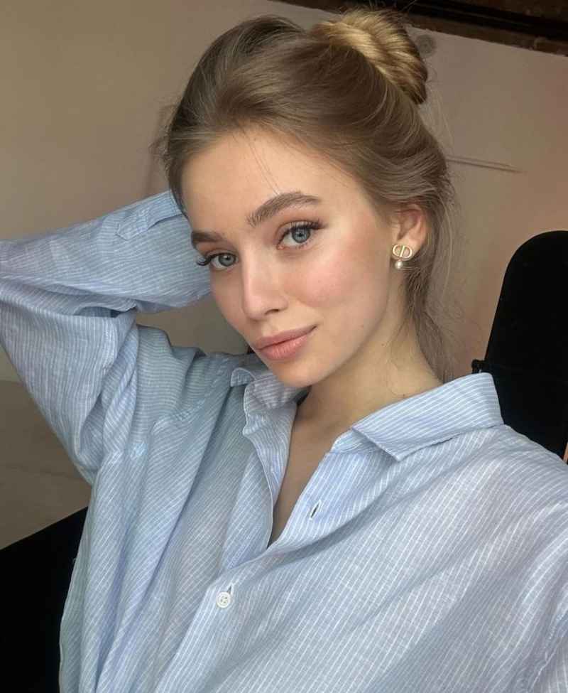 Ysaline - independent companion
