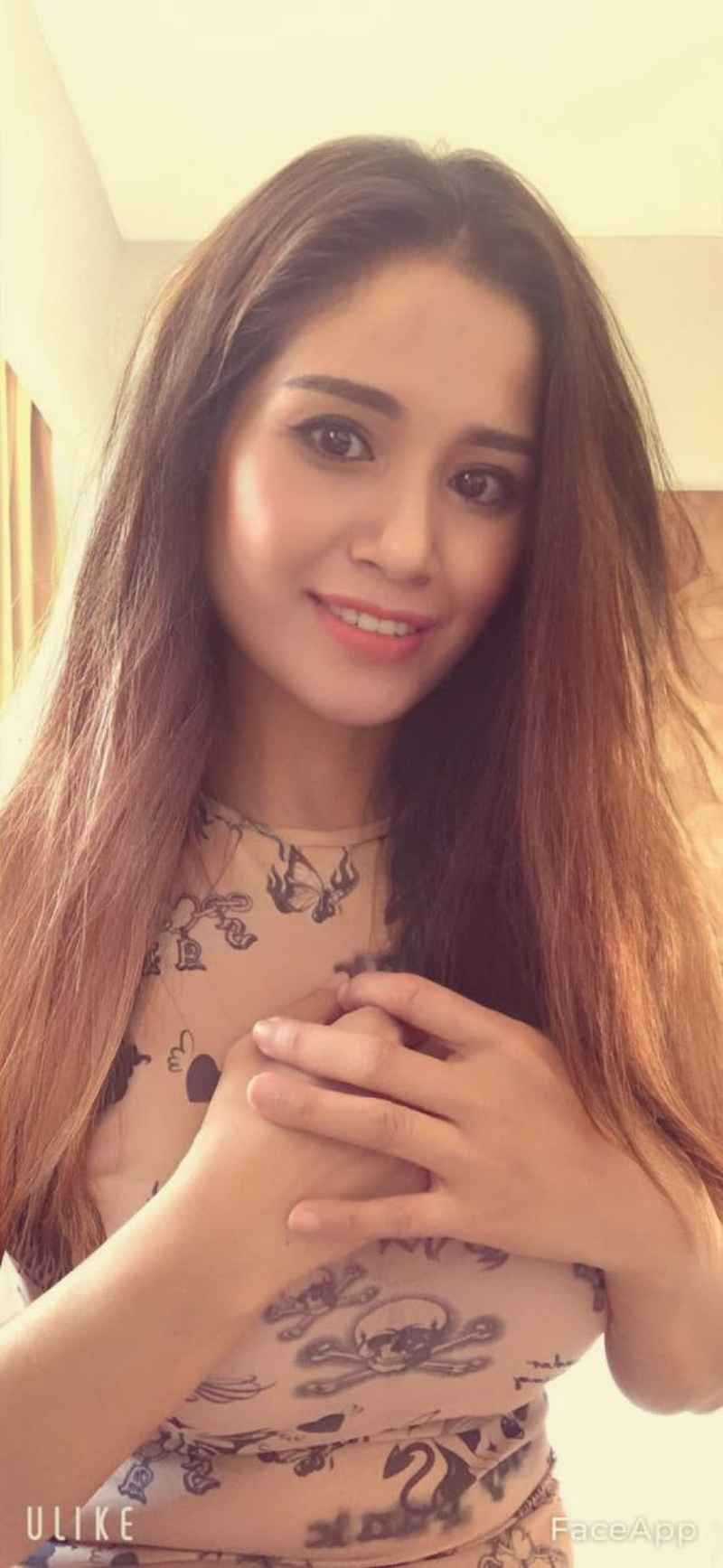 Ava - mature companion