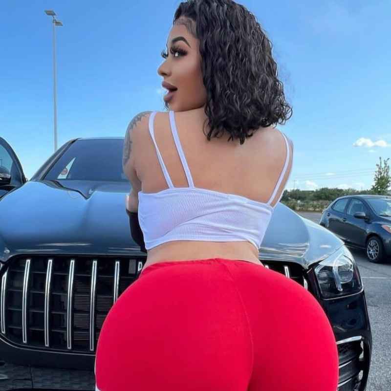 Nina - new in town