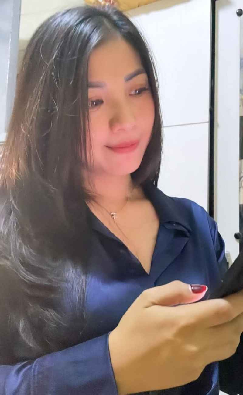 Esme - outcall available