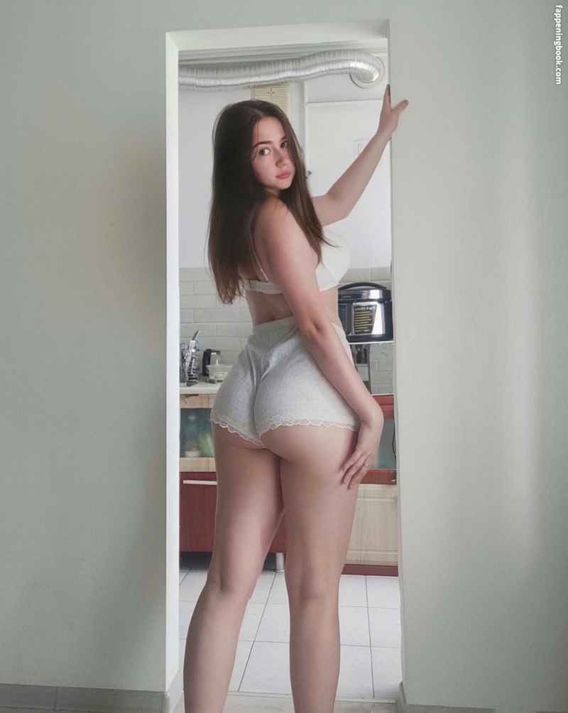 Salome - outcall available