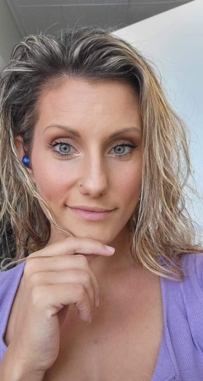 Joanne - brunette