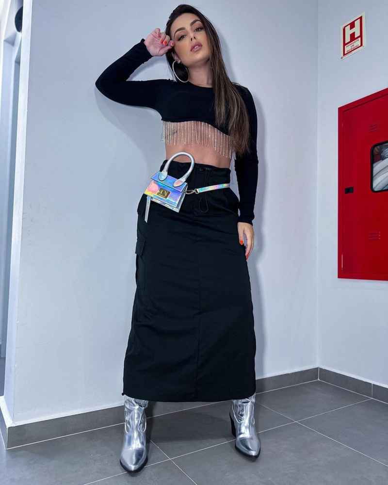 Olivia - open minded