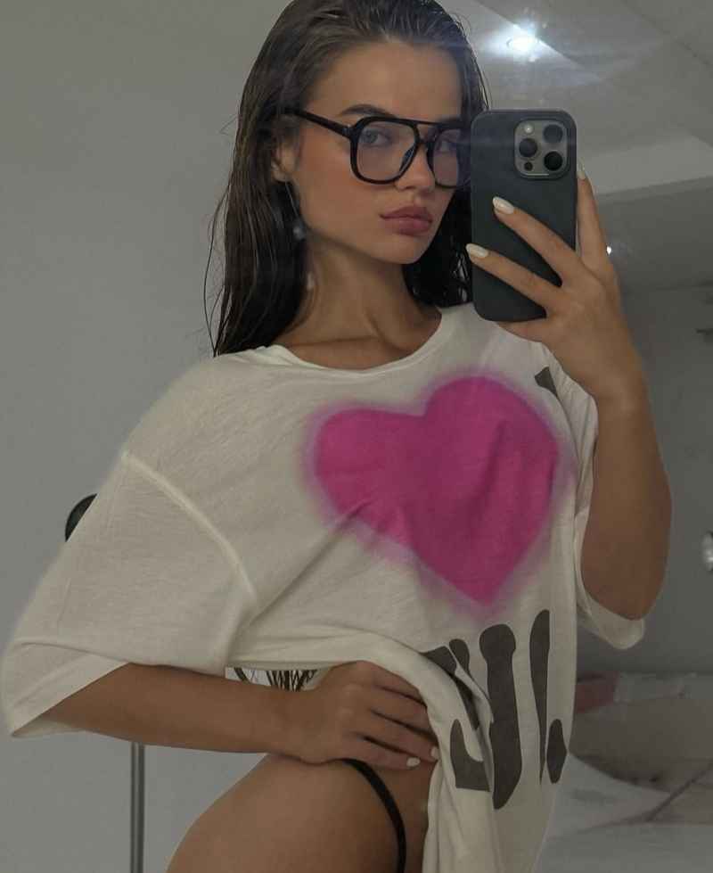 Tina - discreet meetings