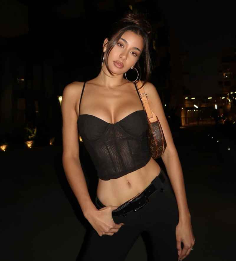 Jade - open minded