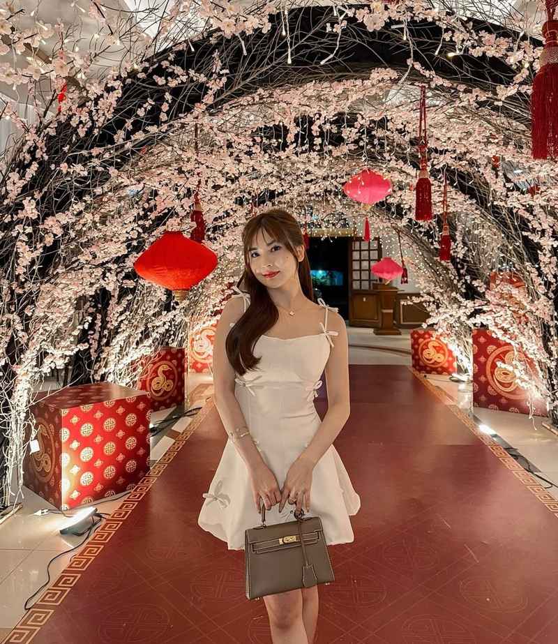 Therese - outcall available