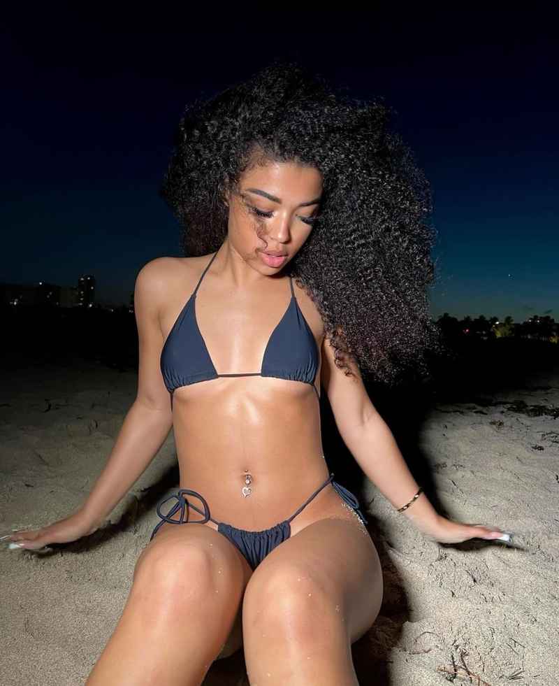 Amanda - touring