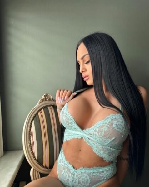 Simone - short stay