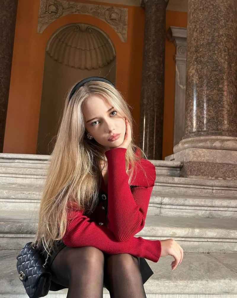 Janine - outcall available